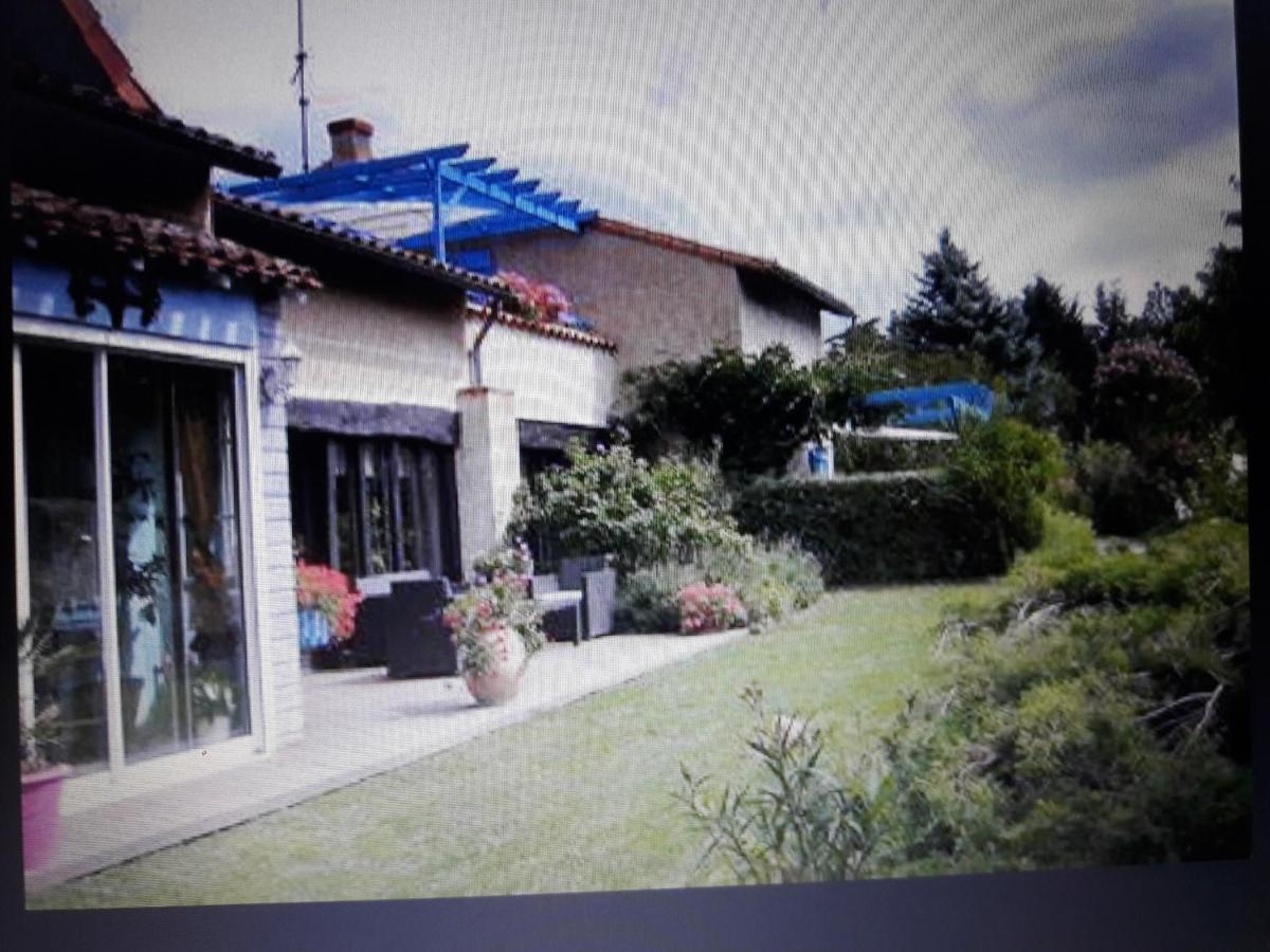 Les Pierres Blanches Bed & Breakfast Bonneuil-Matours Exterior photo